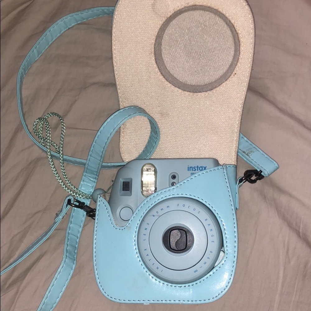 light blue instax mini 8 polaroid camera w/case